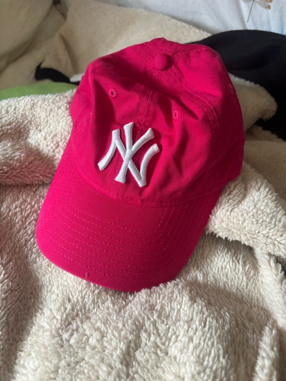 New Era Hot Pink New York Yankees Baseball Cap with White Logo